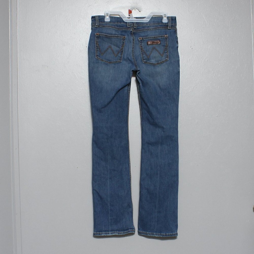 Wrangler bootcut medium wash lightly distressed denim jeans - Picture 2 of 7